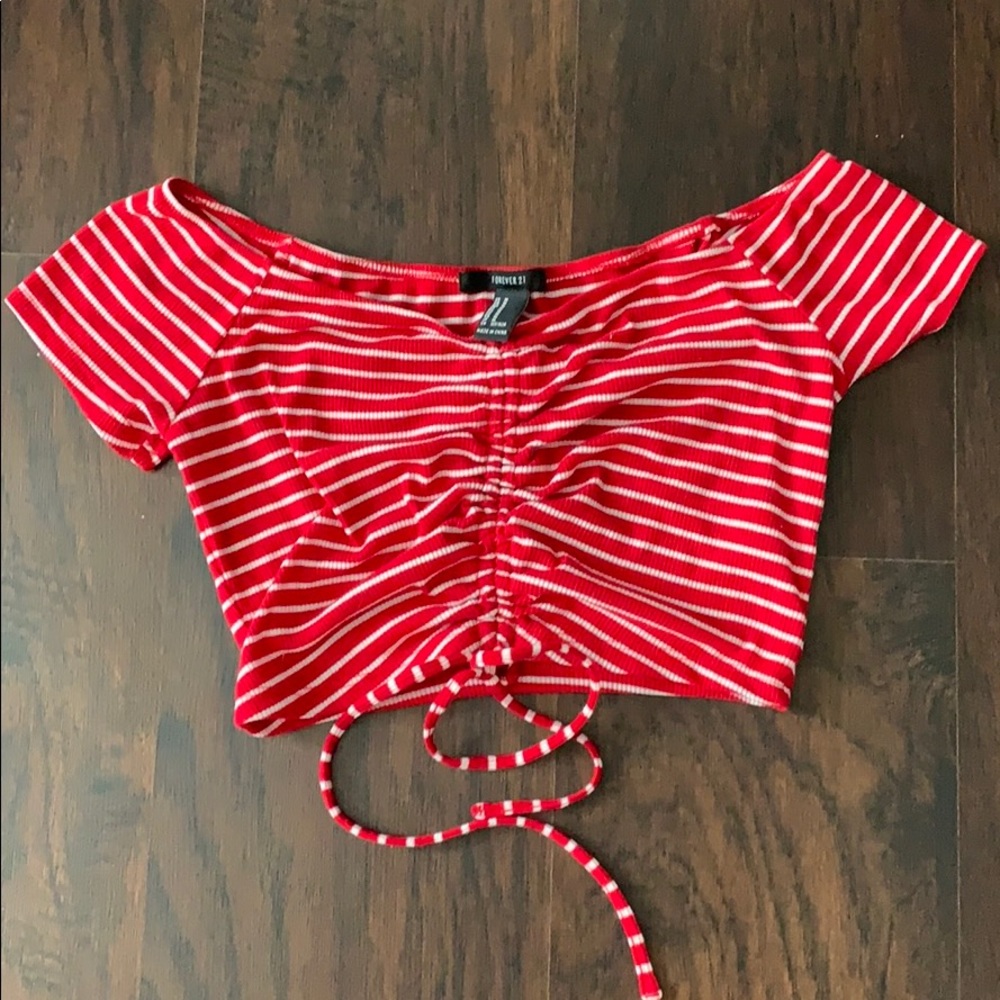Red striped cropped shirt